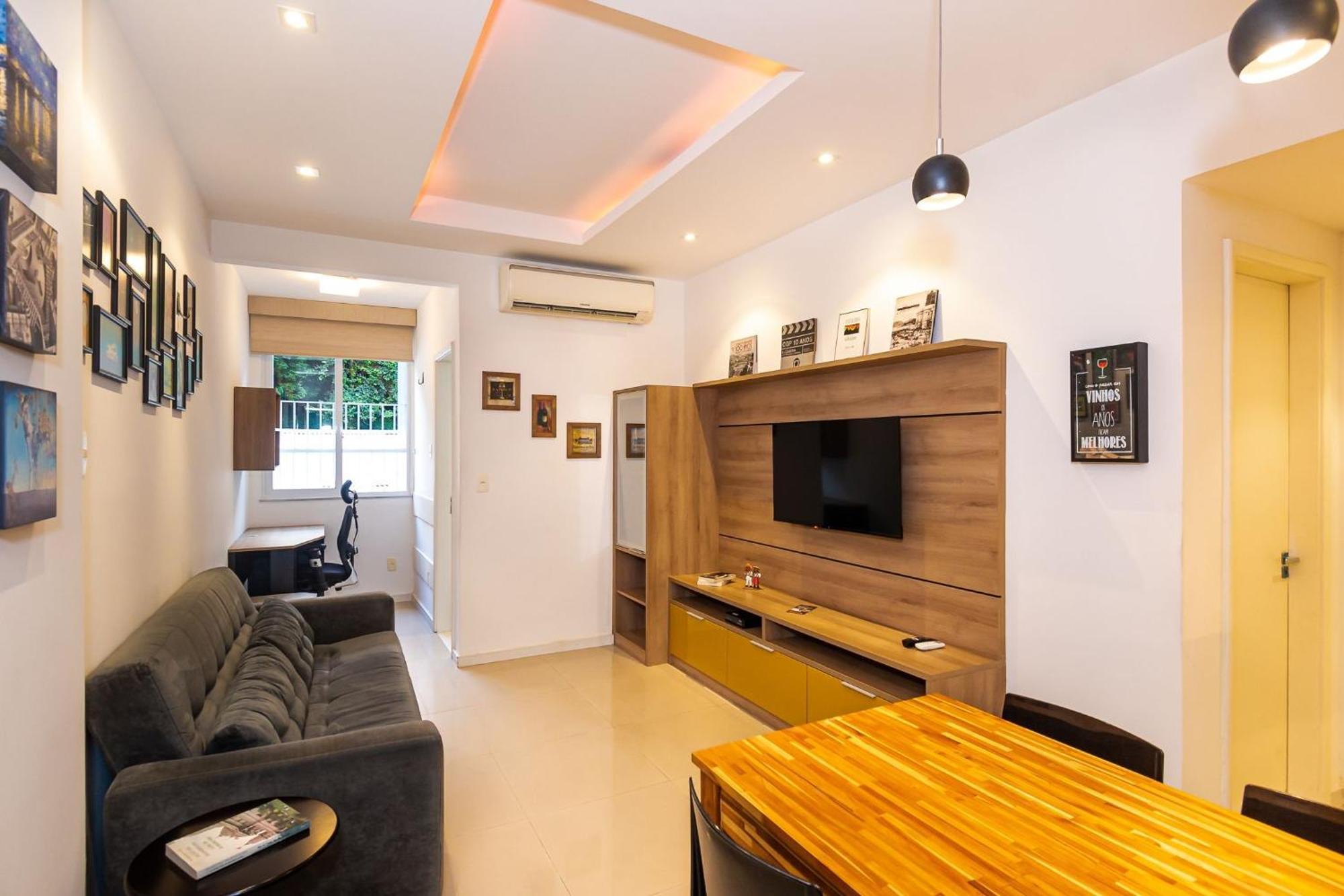 Modernidade E Estilo: 2 Qts + Garagem